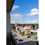 Siatka ochronna na balkon przeciw gołębiom