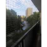 Wzmocniona siatka ochronna dla kota montaż