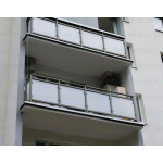 Bezbarwna siatka Przeciw Gołębiom na balkon montaż Warszawa