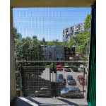 Montowanie siatki na balkon dla kota