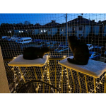 Siatka wzmocniona drutem dla kotów na balkon montaż
