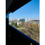 Montaż siatki zabezpieczającej na balkonie przed gołębiami Warszawa