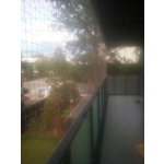 Montaż siatki na balkonie bez wiercenia Piastów